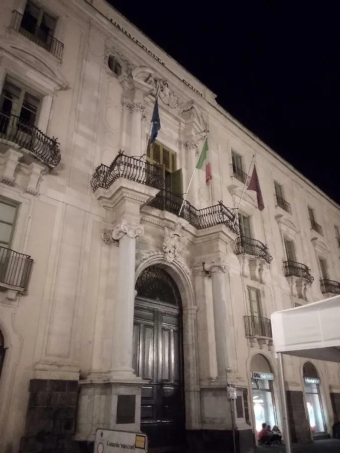 Suite Il Letto Sotto Il Tetto CTA Apartment